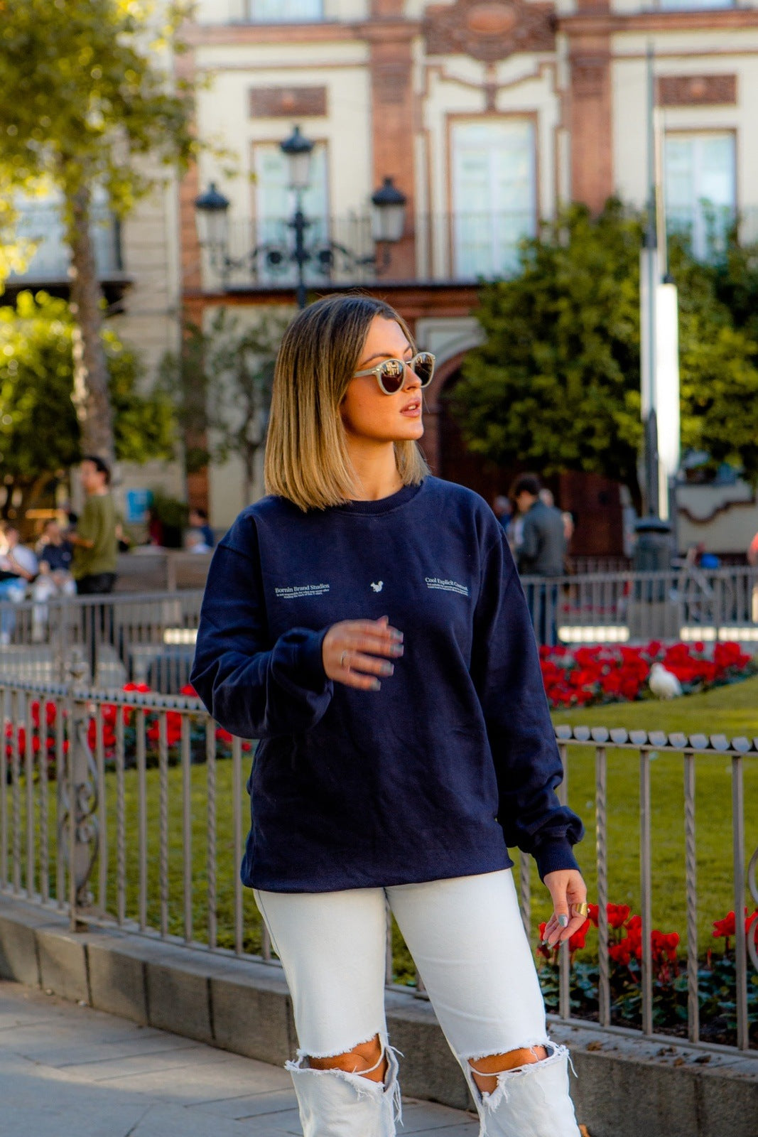 NAVY BLUE NUDE SWEATSHIRT